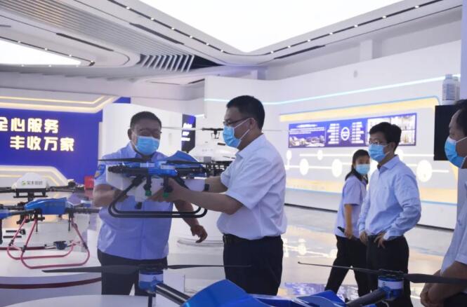 河南省委常委、統(tǒng)戰(zhàn)部部長王東偉一行蒞臨安陽全豐調(diào)研指導(dǎo)